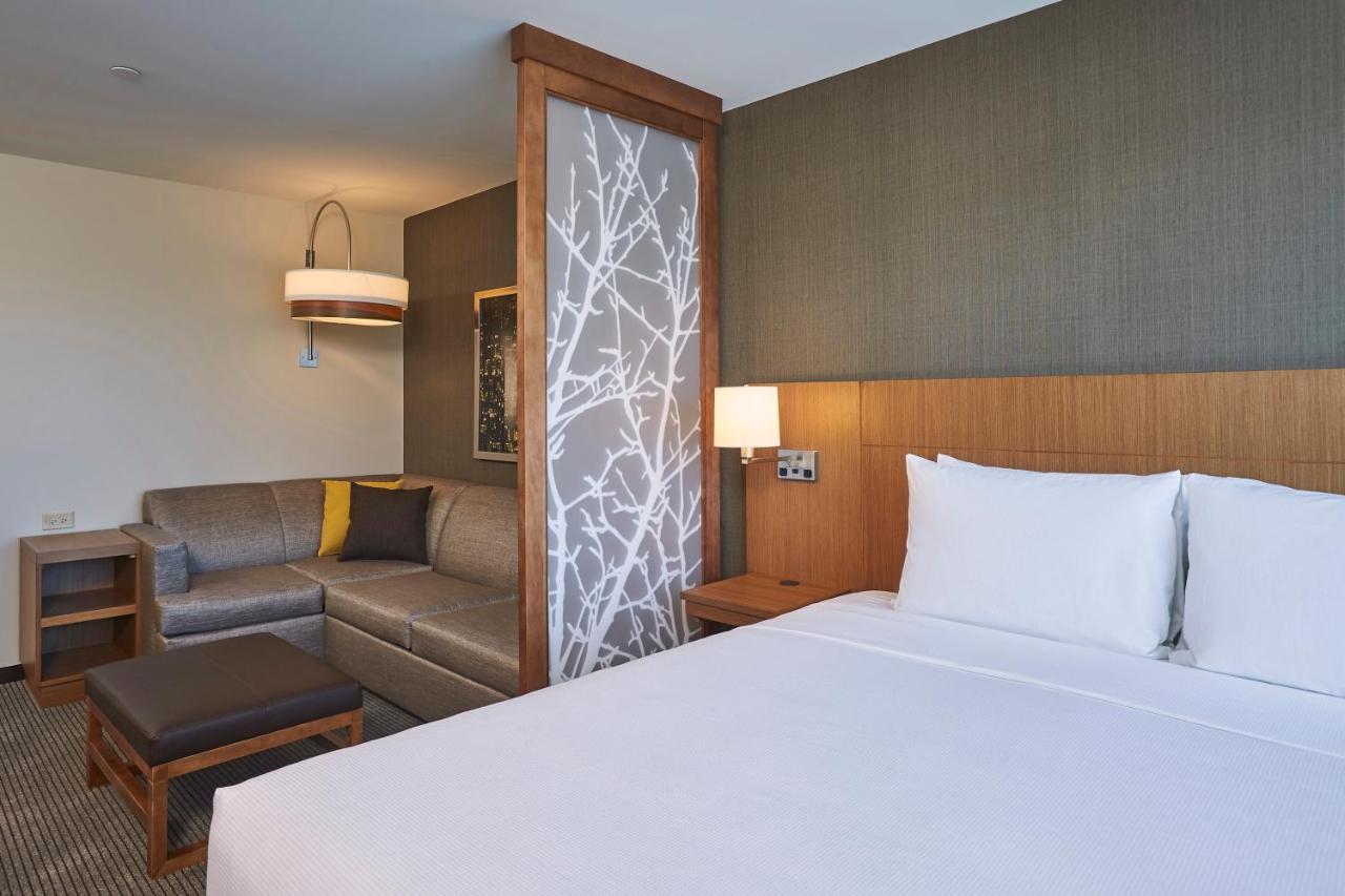 Hyatt Place Toronto/Mississauga Centre エクステリア 写真